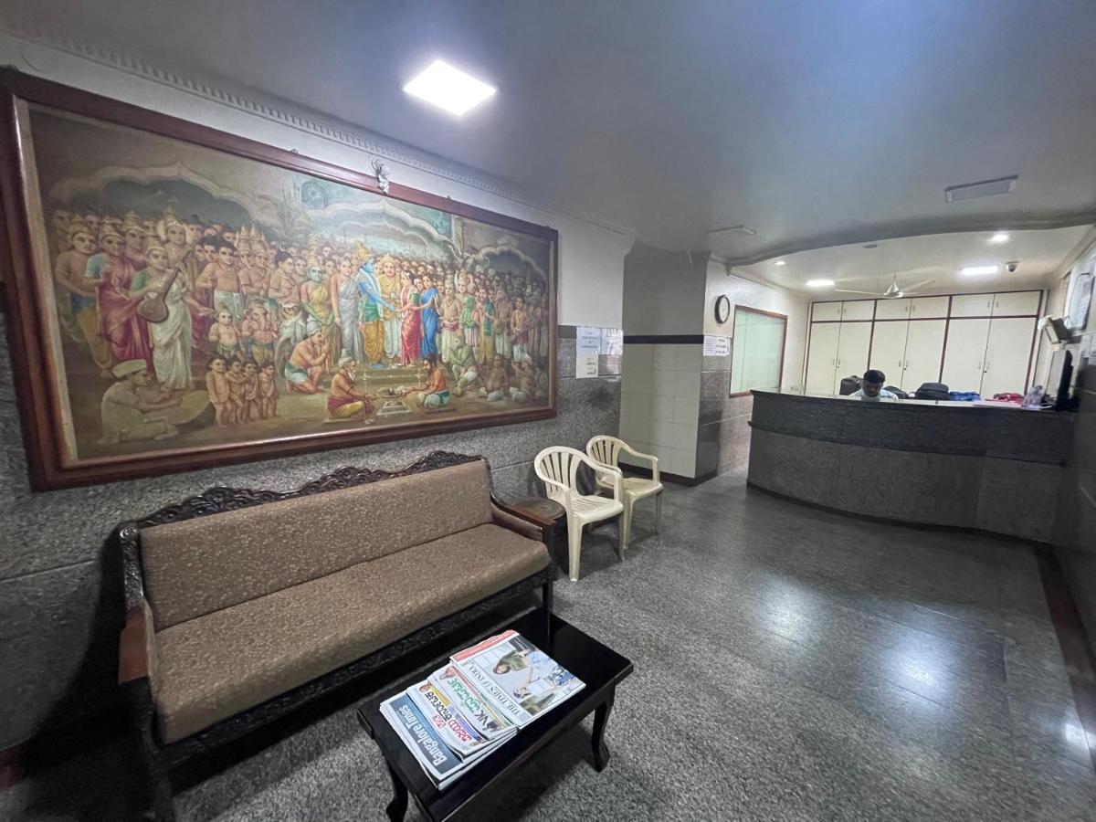 Sri Durgamba Lodge バンガロール エクステリア 写真
